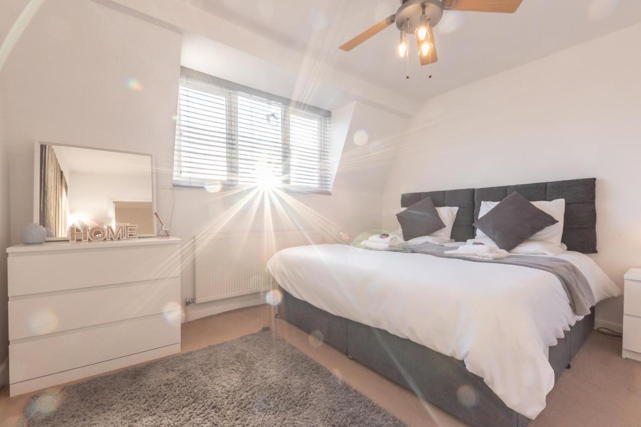 Best Price! Large Home For 4 - Smart Tv - Comfy Beds - Garden - 4 Single Beds Or 2 Doubles! 朴次茅斯 外观 照片